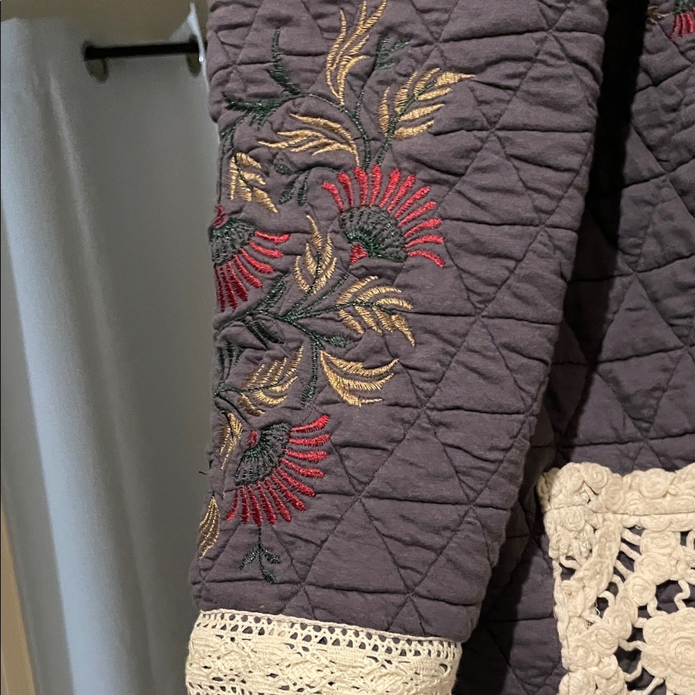 POL Quilted Jacket with Embroidered Floral Design - Gray and Cream - Picture 6 of 15